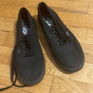 Black Vans size 5
